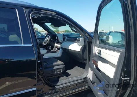 2023 Toyota Sequoia Capstone из США, поврежденный, VIN 7SVAAABA4PX013290